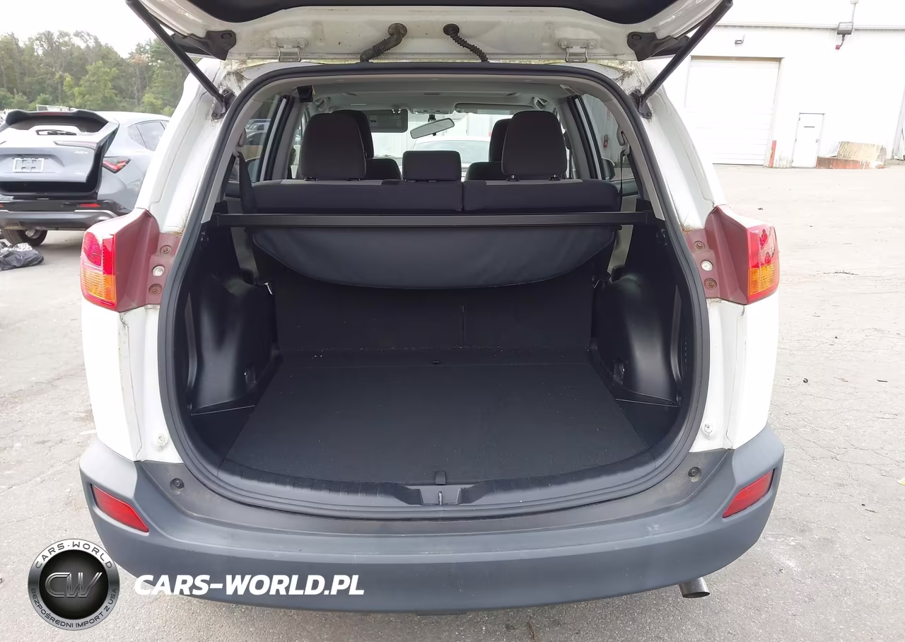 2015 Toyota Rav4 Xle VIN:2T3RFREV9FW372214 - 18