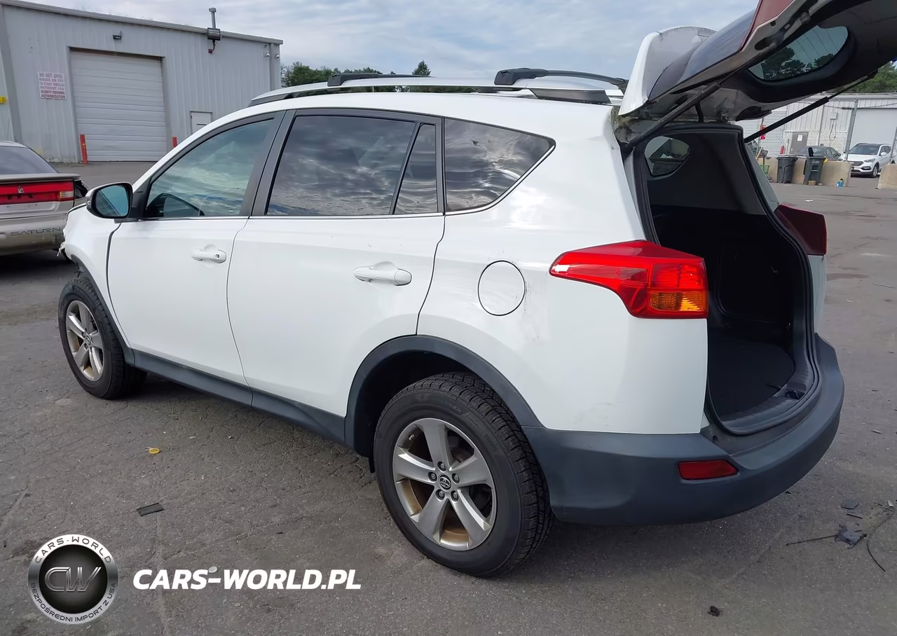 2015 Toyota Rav4 Xle VIN:2T3RFREV9FW372214 - 3