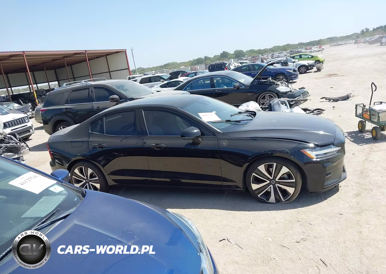 2022 Volvo S60 B5 Momentum VIN:7JRL12FZ2NG161218 - 13