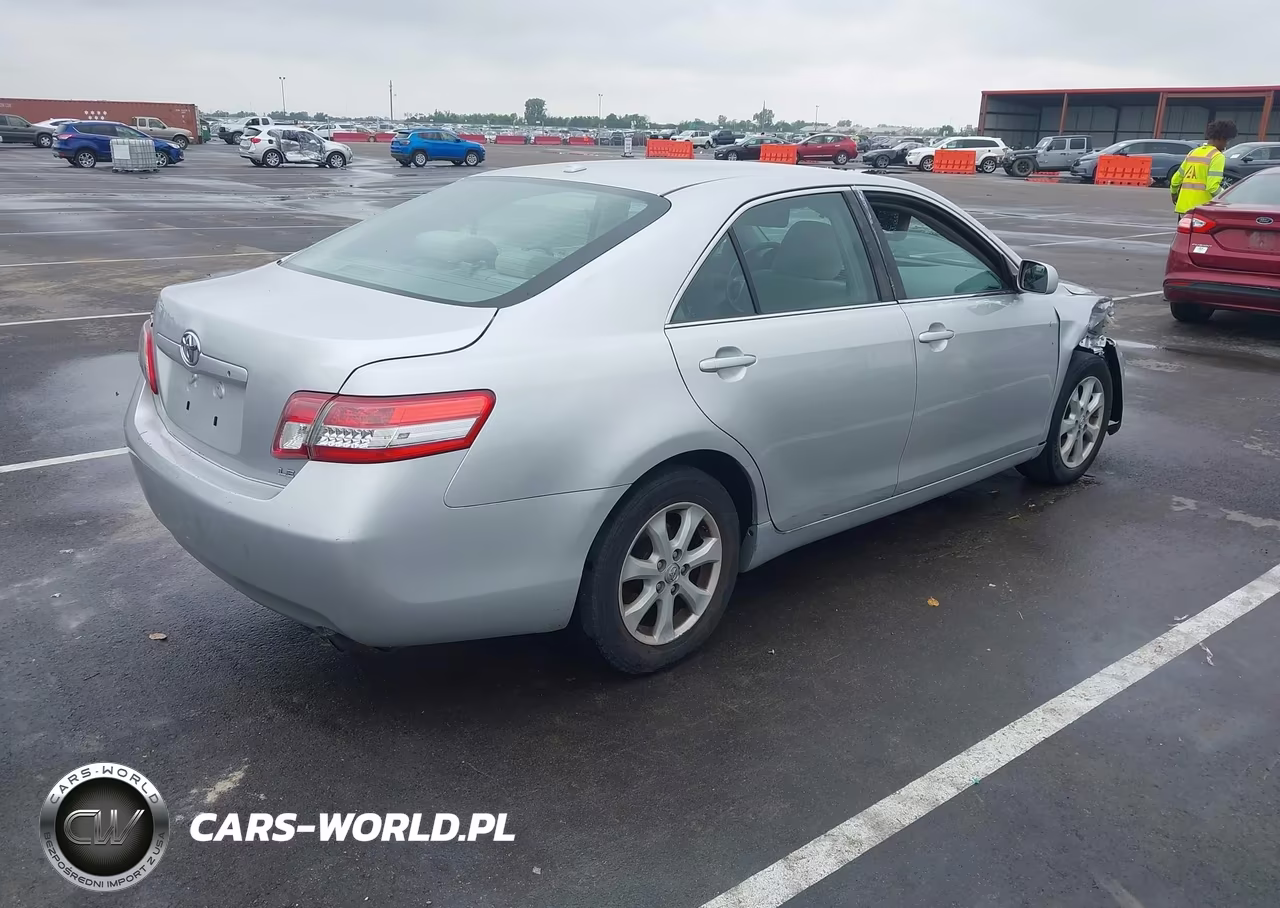 2011 Toyota Camry Le VIN:4T1BF3EK0BU177285 - 4
