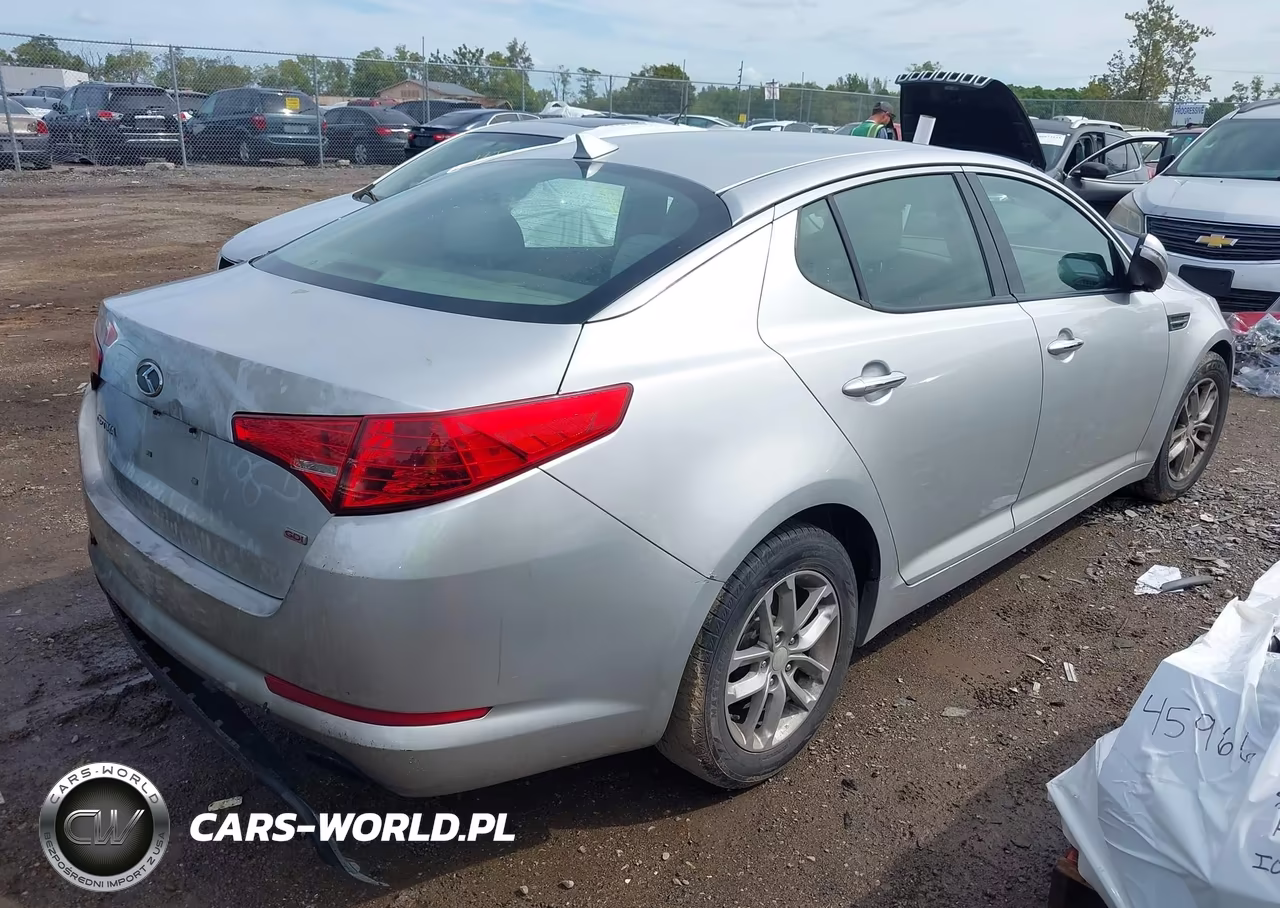 2012 Kia Optima Lx VIN:5XXGM4A76CG024120 - 4