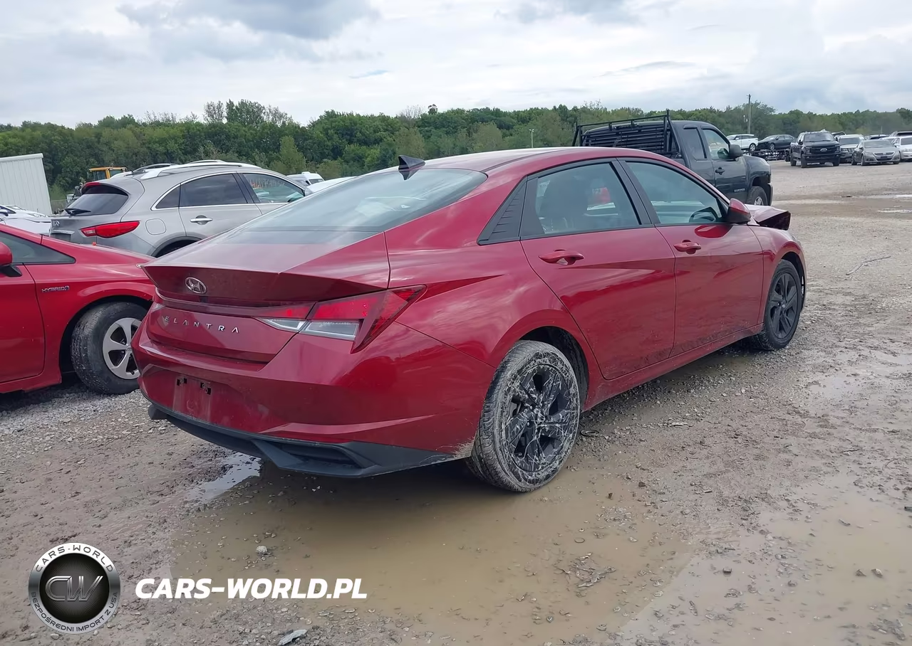 2023 Hyundai Elantra Sel VIN:KMHLM4AG4PU582347 - 4