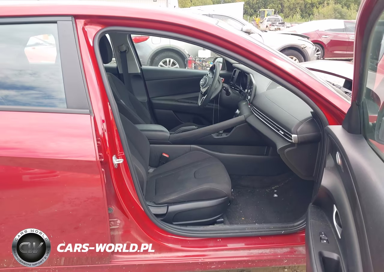 2023 Hyundai Elantra Sel VIN:KMHLM4AG4PU582347 - 5