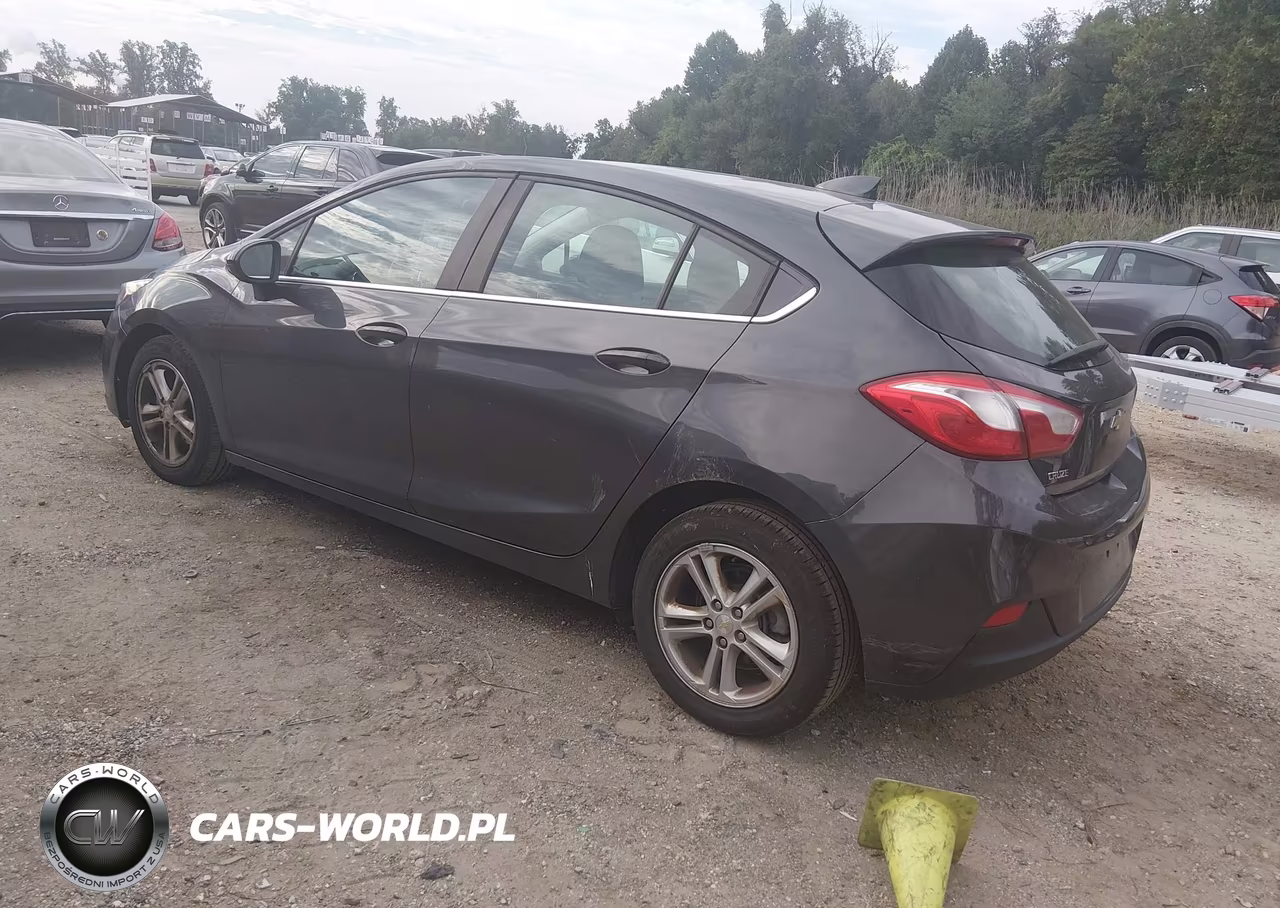 2018 Chevrolet Cruze Lt Auto VIN:3G1BE6SM3JS655091 - 3
