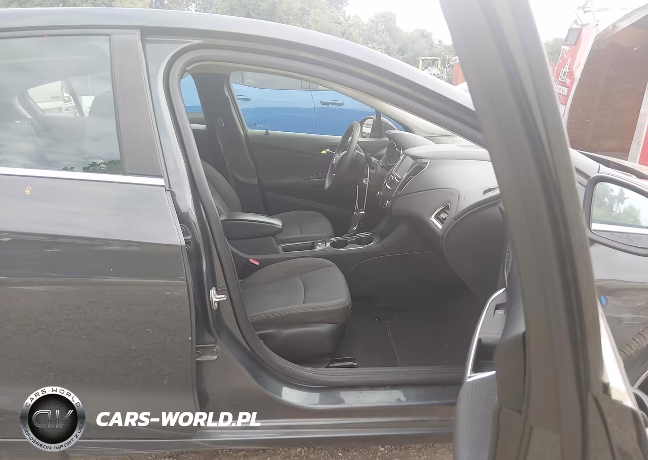 2018 Chevrolet Cruze Lt Auto VIN:3G1BE6SM3JS655091 - 5