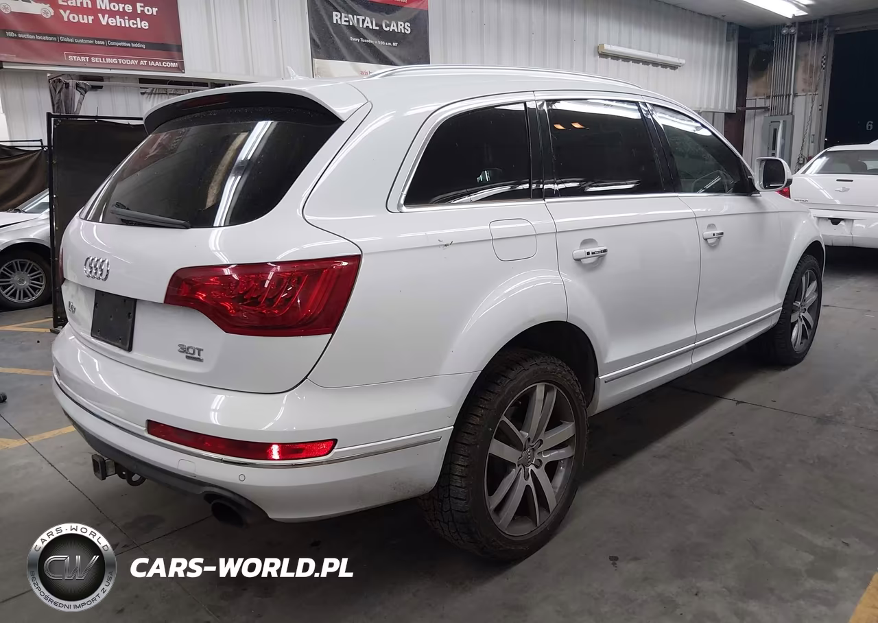 2015 Audi Q7 3.0T Premium VIN:WA1LGAFE5FD002419 - 4