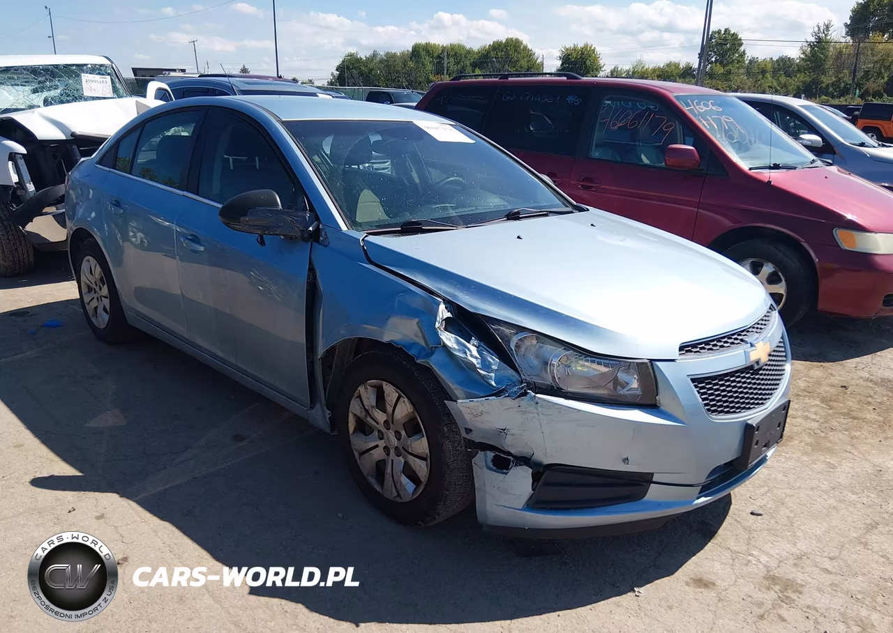 2012 Chevrolet Cruze Ls – zdjęcie 1 z 11