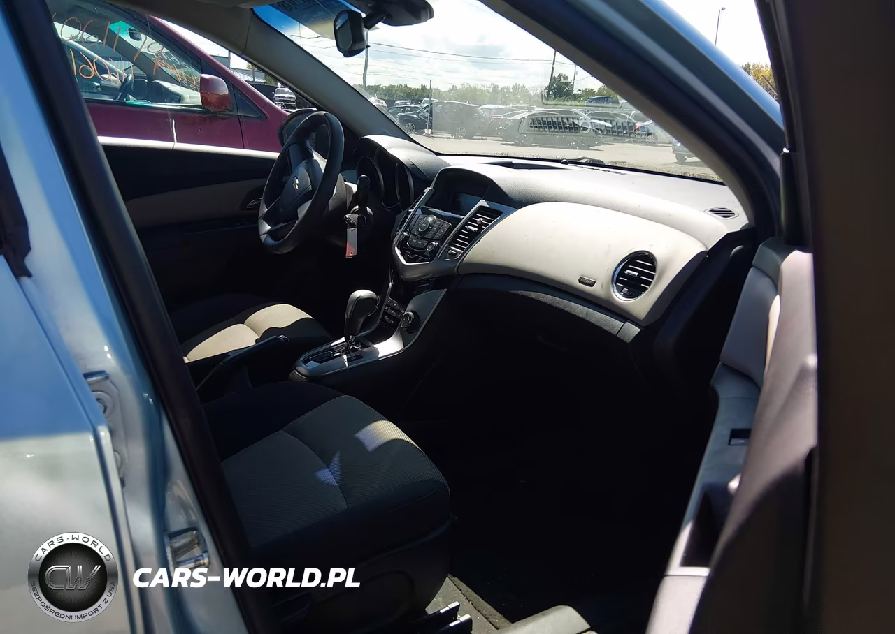 2012 Chevrolet Cruze Ls VIN:1G1PC5SH4C7271671 - 5