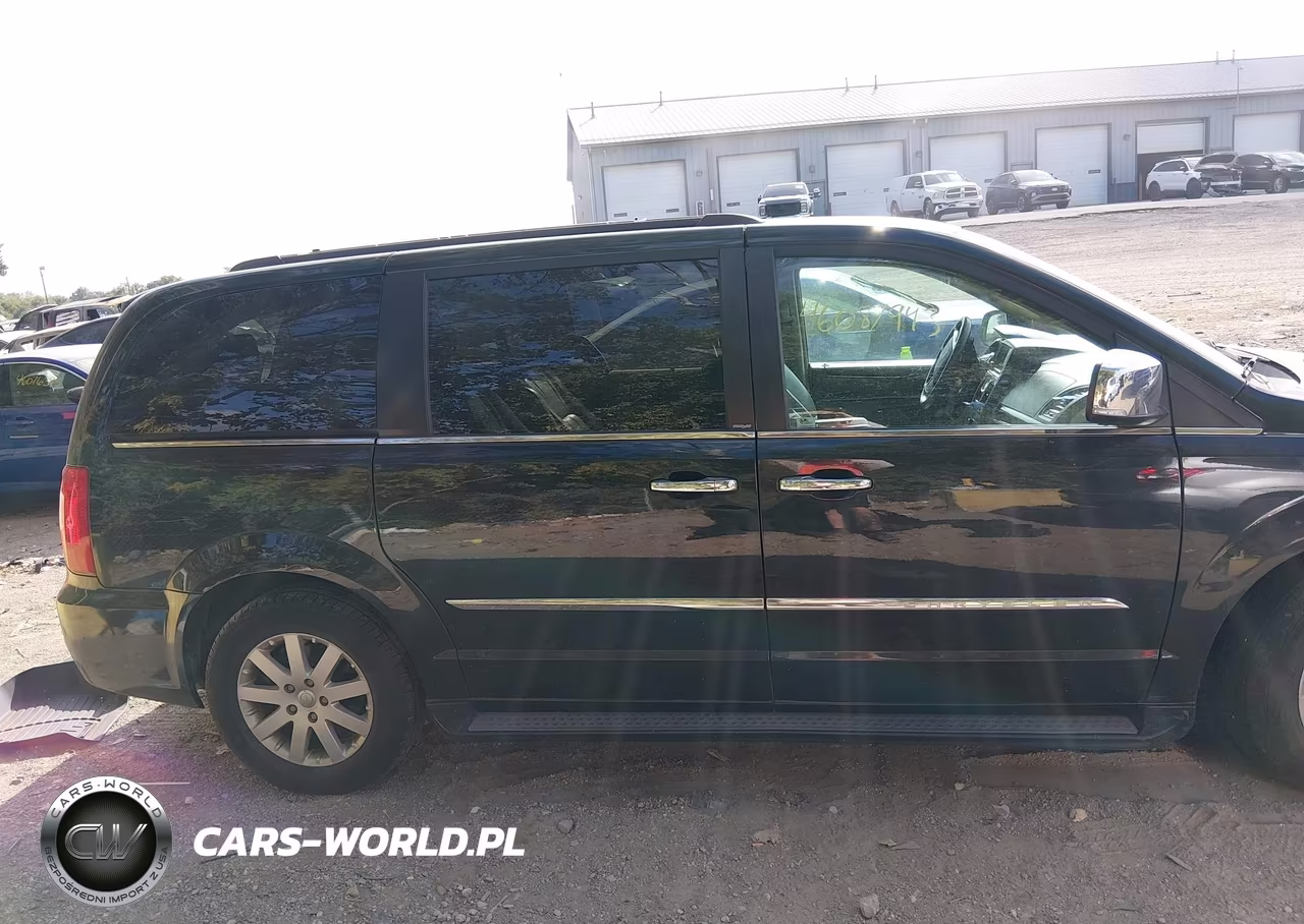 2013 Chrysler Town & Country Touring-L VIN:2C4RC1CG7DR597169 - 13