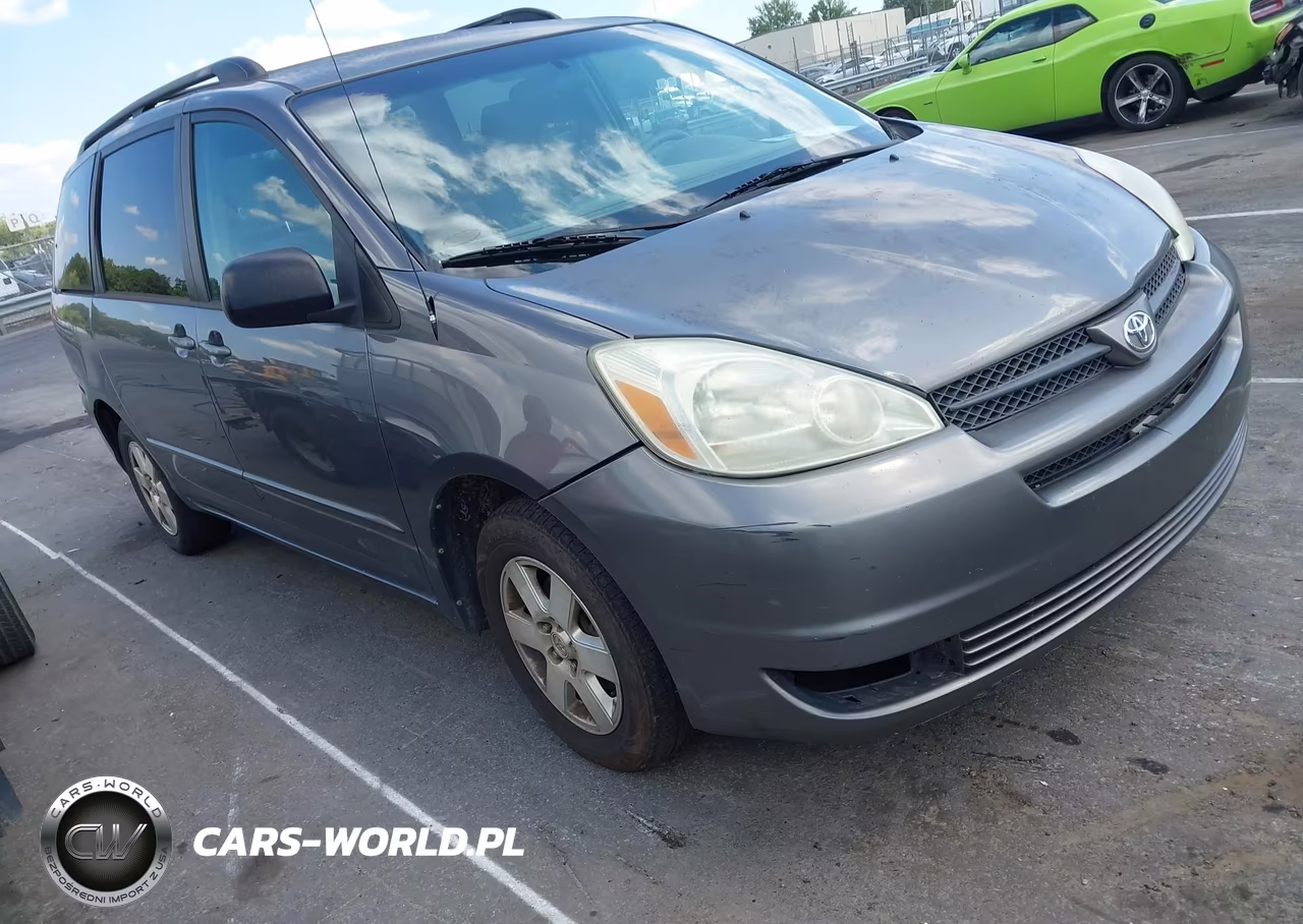 2004 Toyota Sienna Le