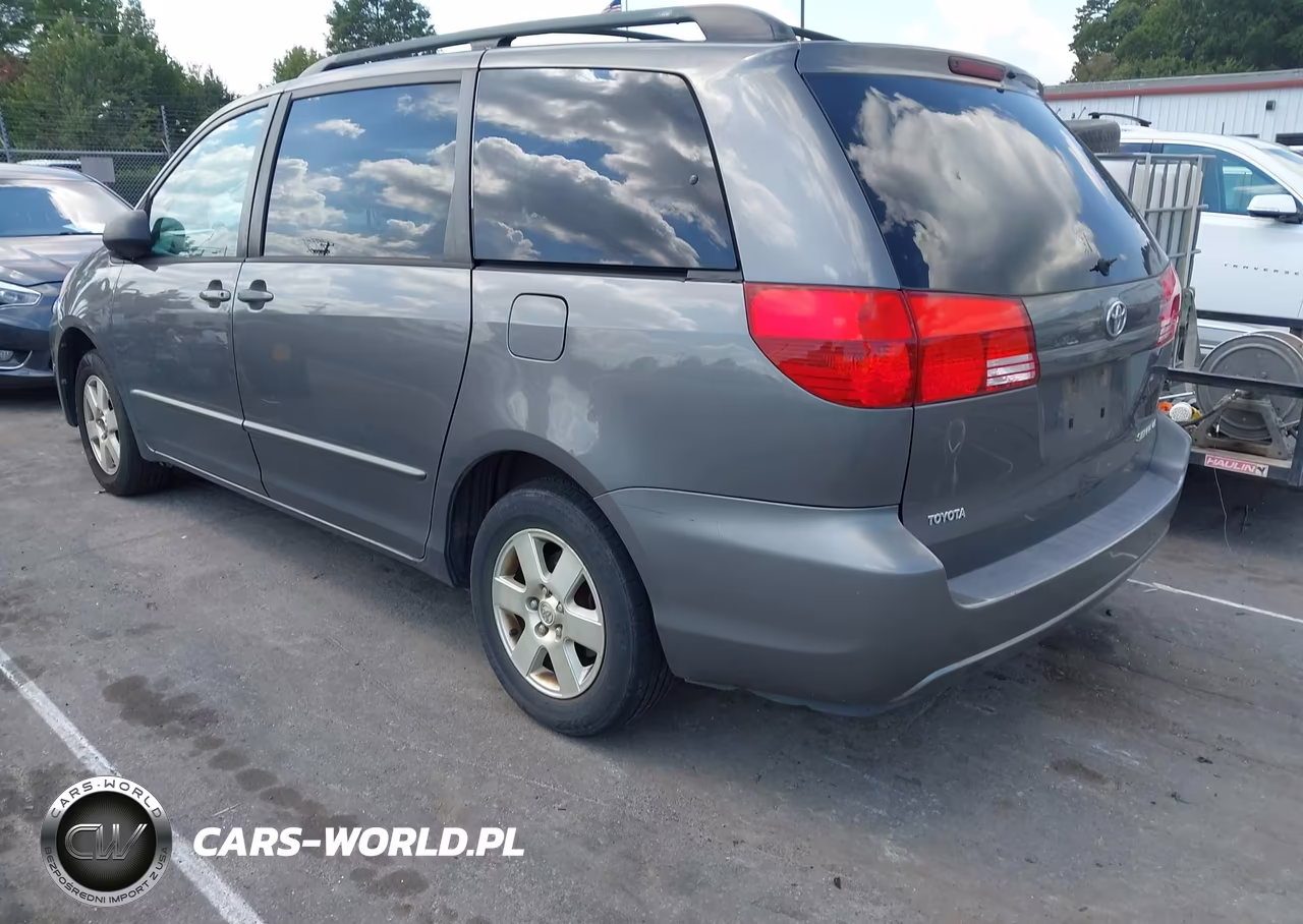 2004 Toyota Sienna Le VIN:5TDZA23CX4S093313 - 3
