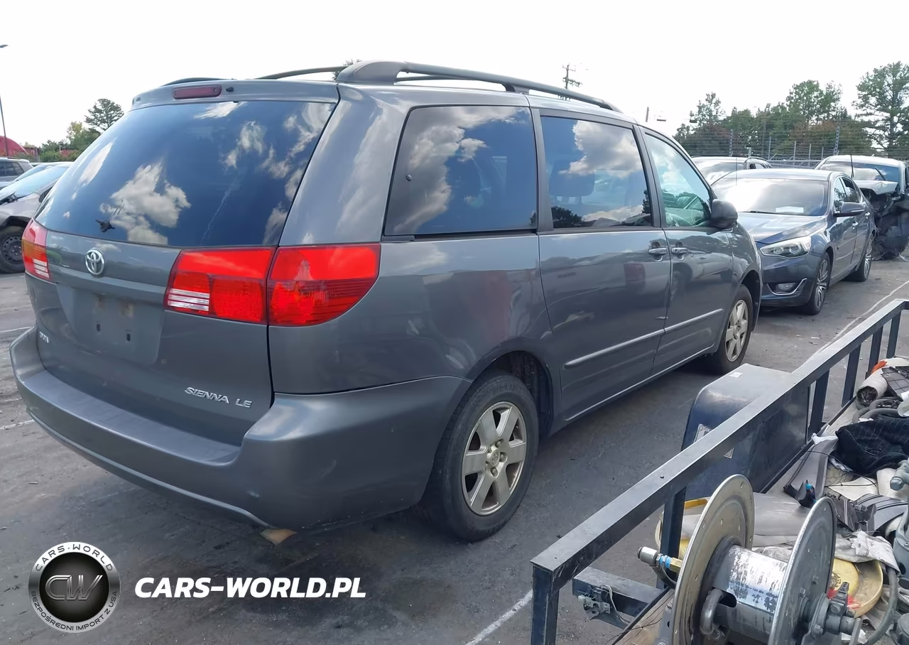2004 Toyota Sienna Le VIN:5TDZA23CX4S093313 - 4