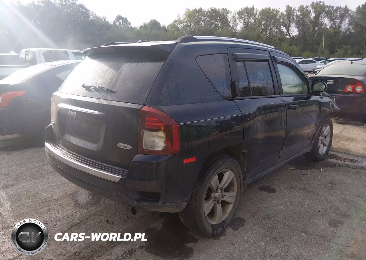 2015 Jeep Compass High Altitude Edition VIN:1C4NJDEB6FD162348 - 4