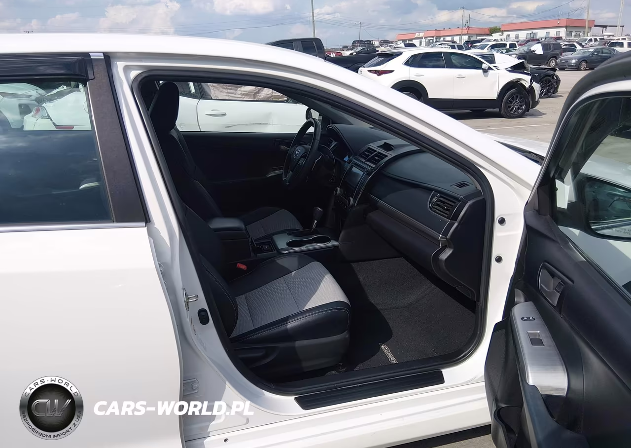 2014 Toyota Camry Se VIN:4T1BF1FK6EU305794 - 5