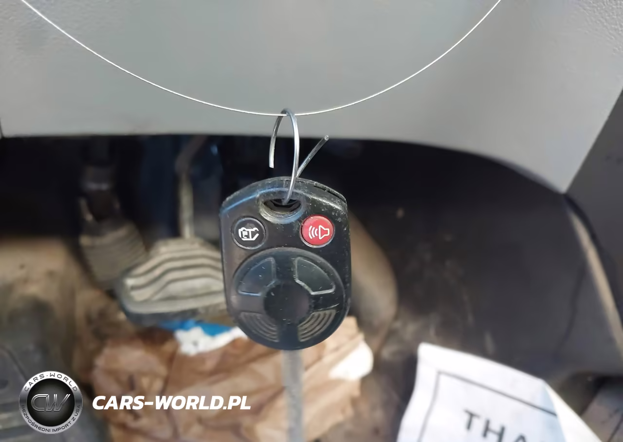 2019 Ford Transit-250 VIN:1FTYR2CM2KKA52093 - 11