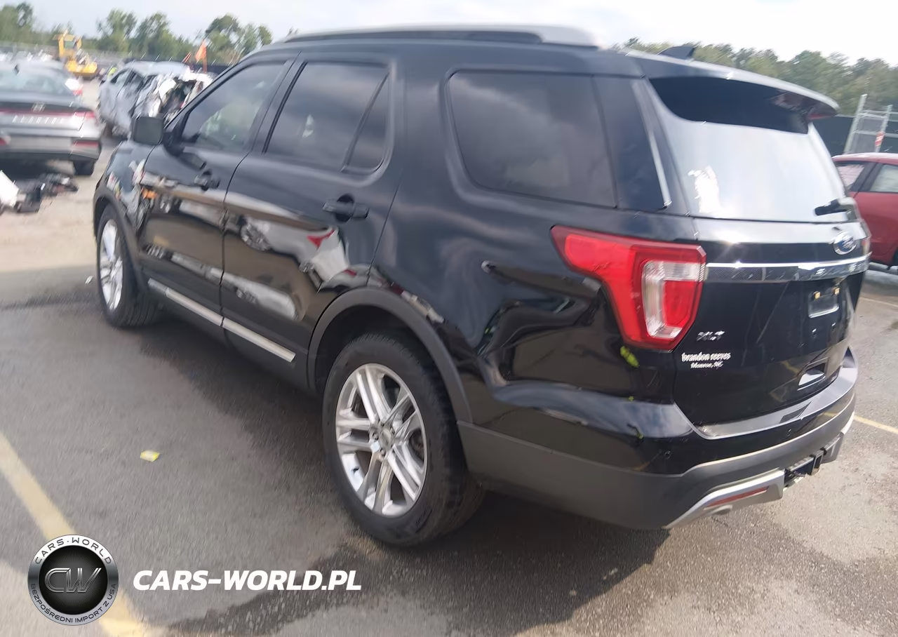 2017 Ford Explorer Xlt VIN:1FM5K7D89HGD19534 - 3
