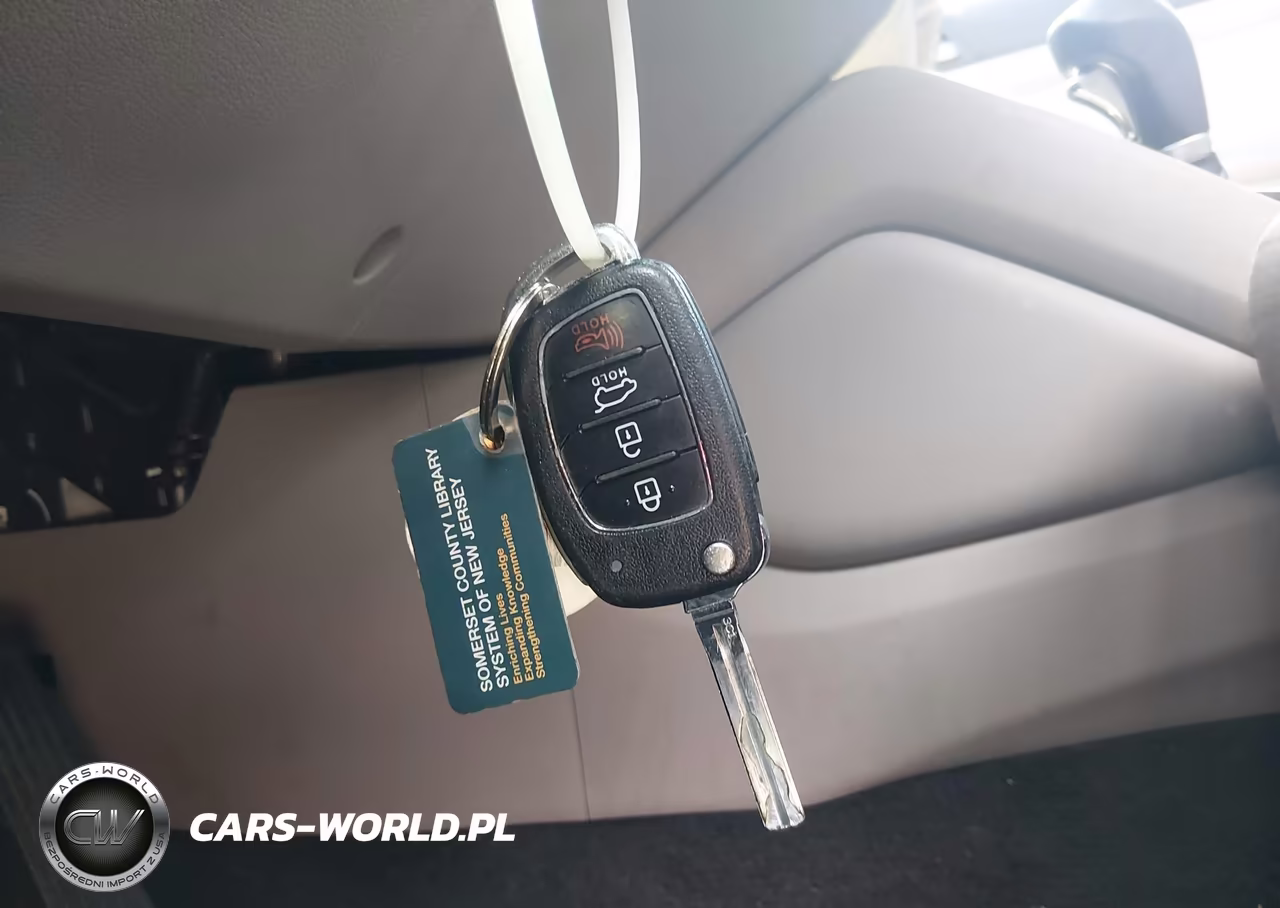2017 Hyundai Tucson Se VIN:KM8J3CA45HU437717 - 11