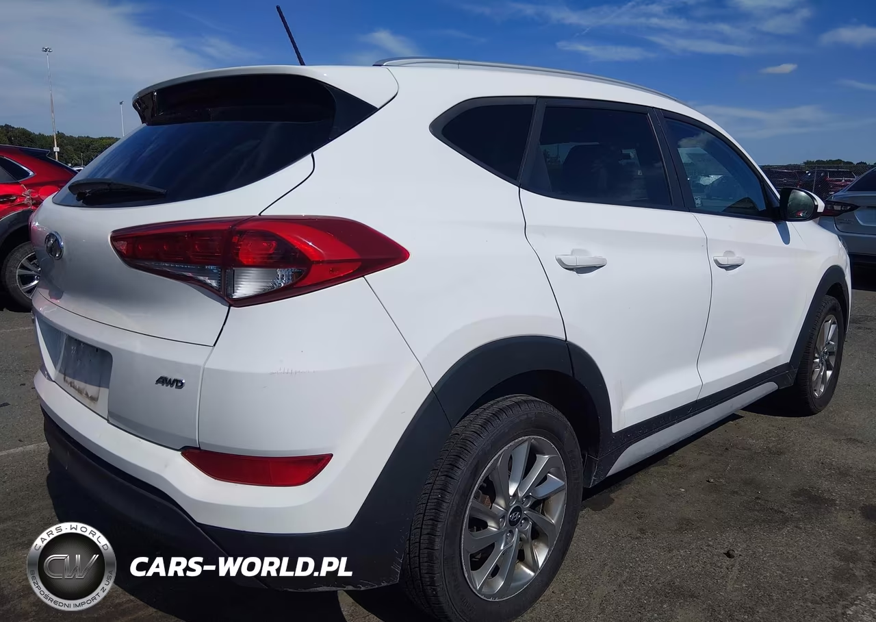 2017 Hyundai Tucson Se VIN:KM8J3CA45HU437717 - 4