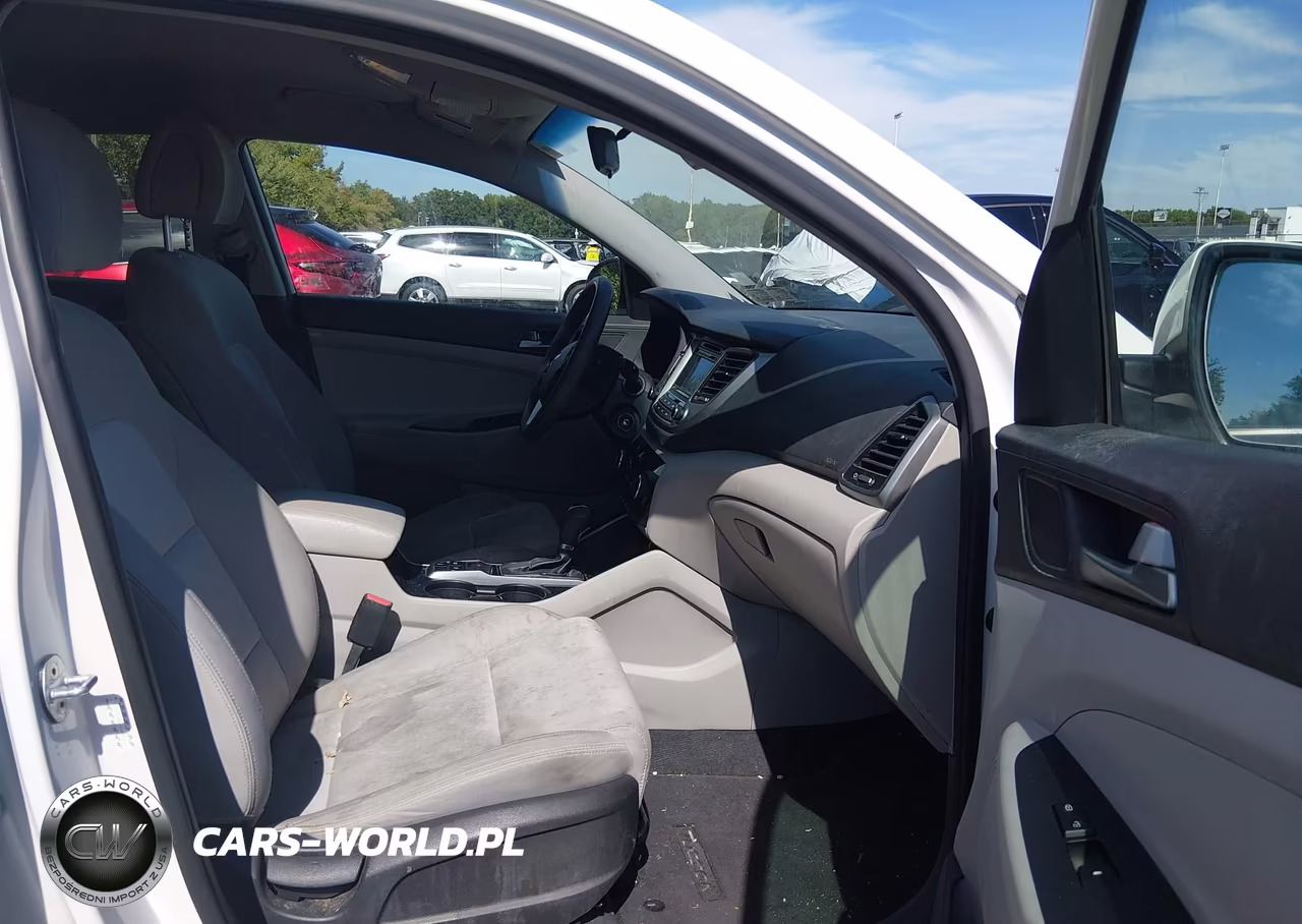 2017 Hyundai Tucson Se VIN:KM8J3CA45HU437717 - 5