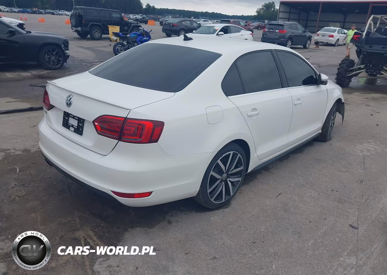 2014 Volkswagen Jetta Gli-Gli Autobahn-Gli Autobahn W-Nav-Gli Edition 30-Gli Edition 30 W-Nav VIN:3VW4T7AJ6EM209088 - 4