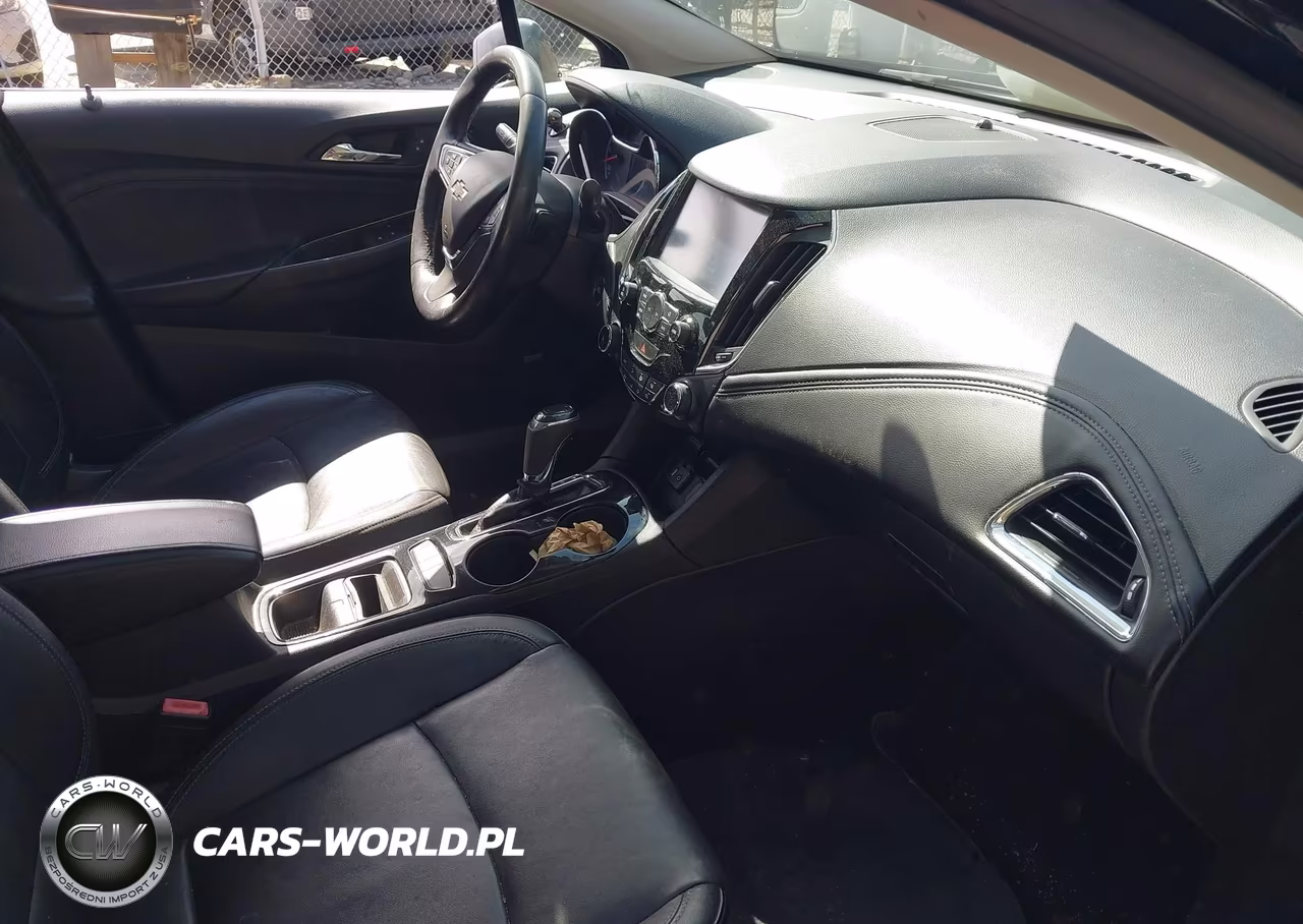 2017 Chevrolet Cruze Premier Auto VIN:3G1BF6SM6HS521022 - 5