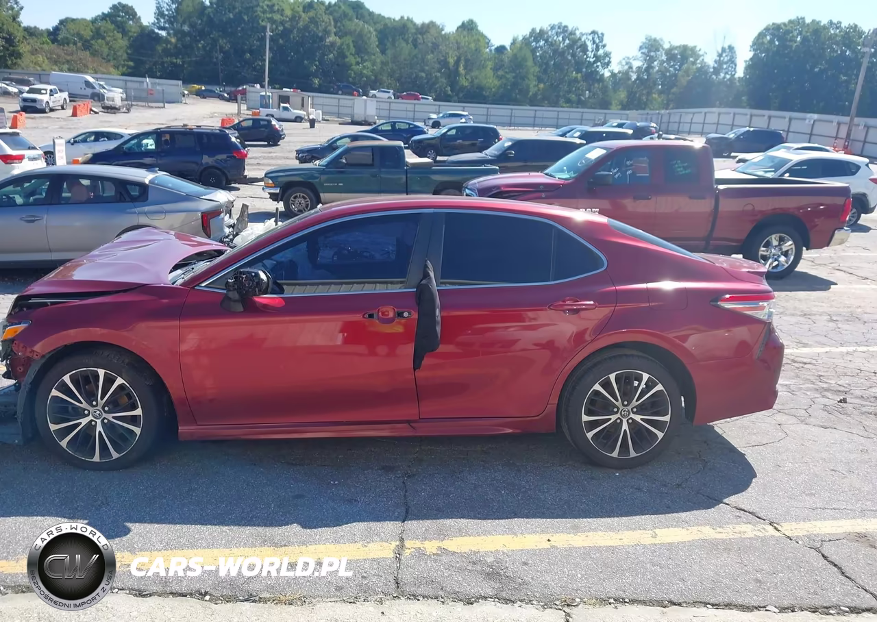 2018 Toyota Camry Se VIN:4T1B11HK4JU596172 - 14