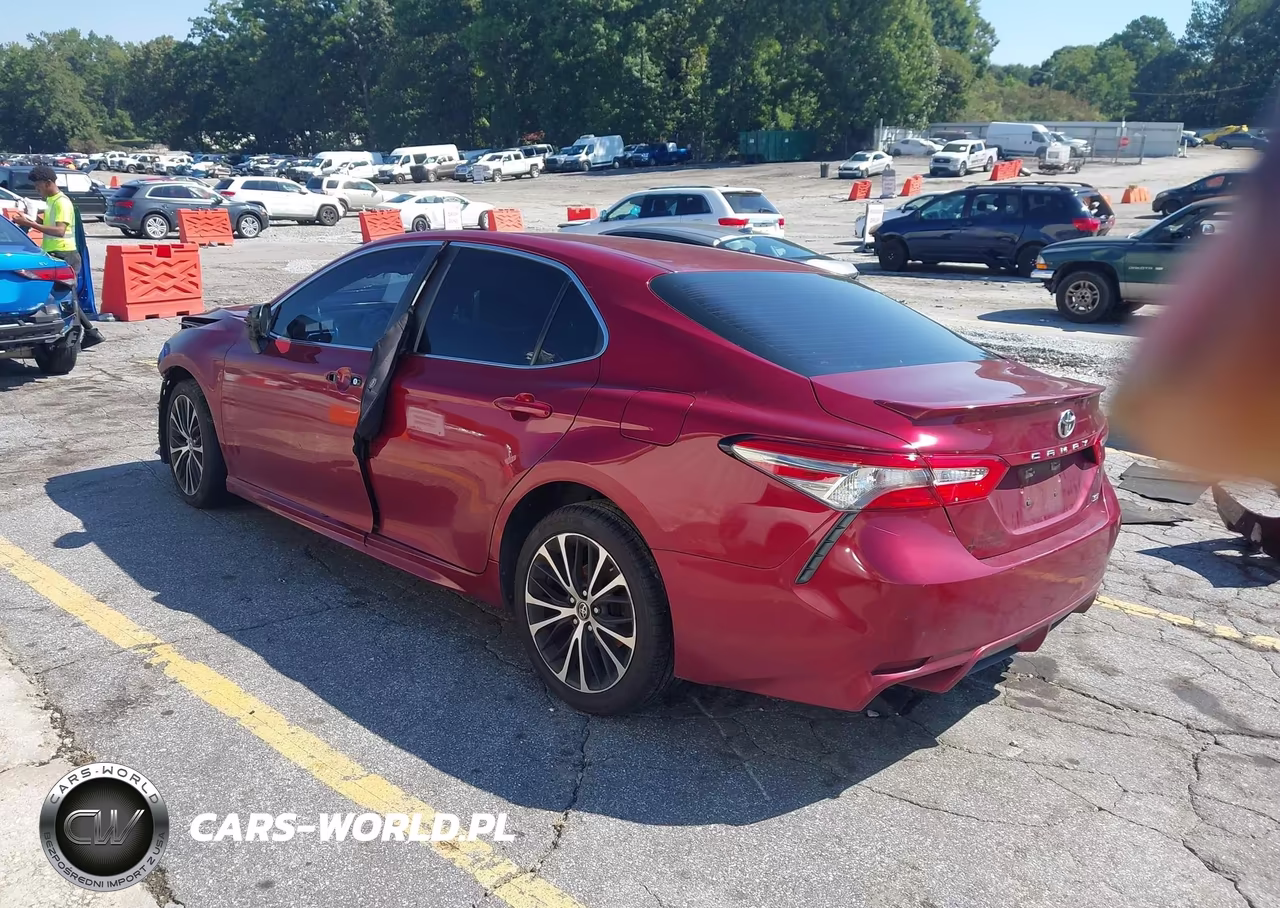 2018 Toyota Camry Se VIN:4T1B11HK4JU596172 - 3