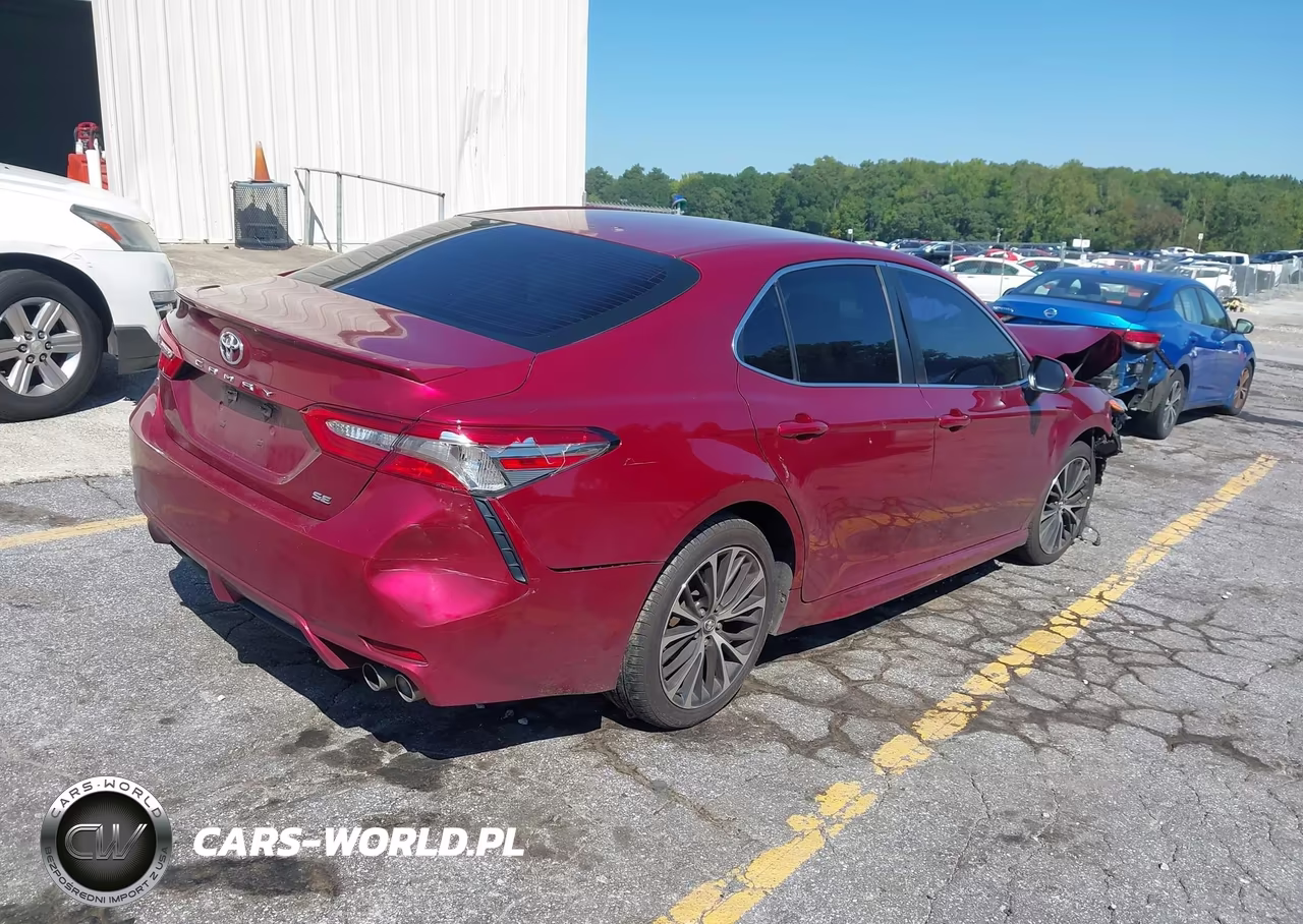 2018 Toyota Camry Se VIN:4T1B11HK4JU596172 - 4