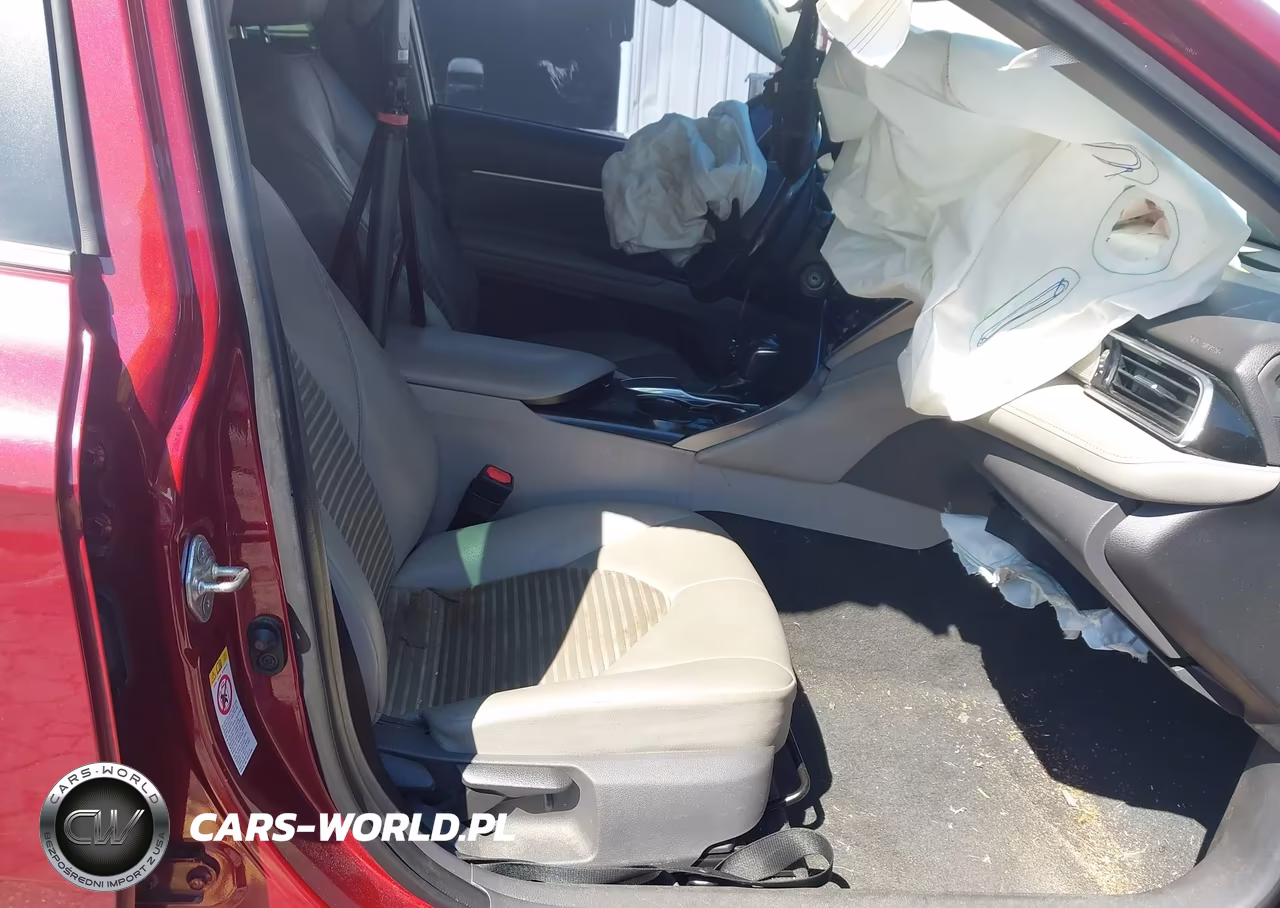 2018 Toyota Camry Se VIN:4T1B11HK4JU596172 - 5