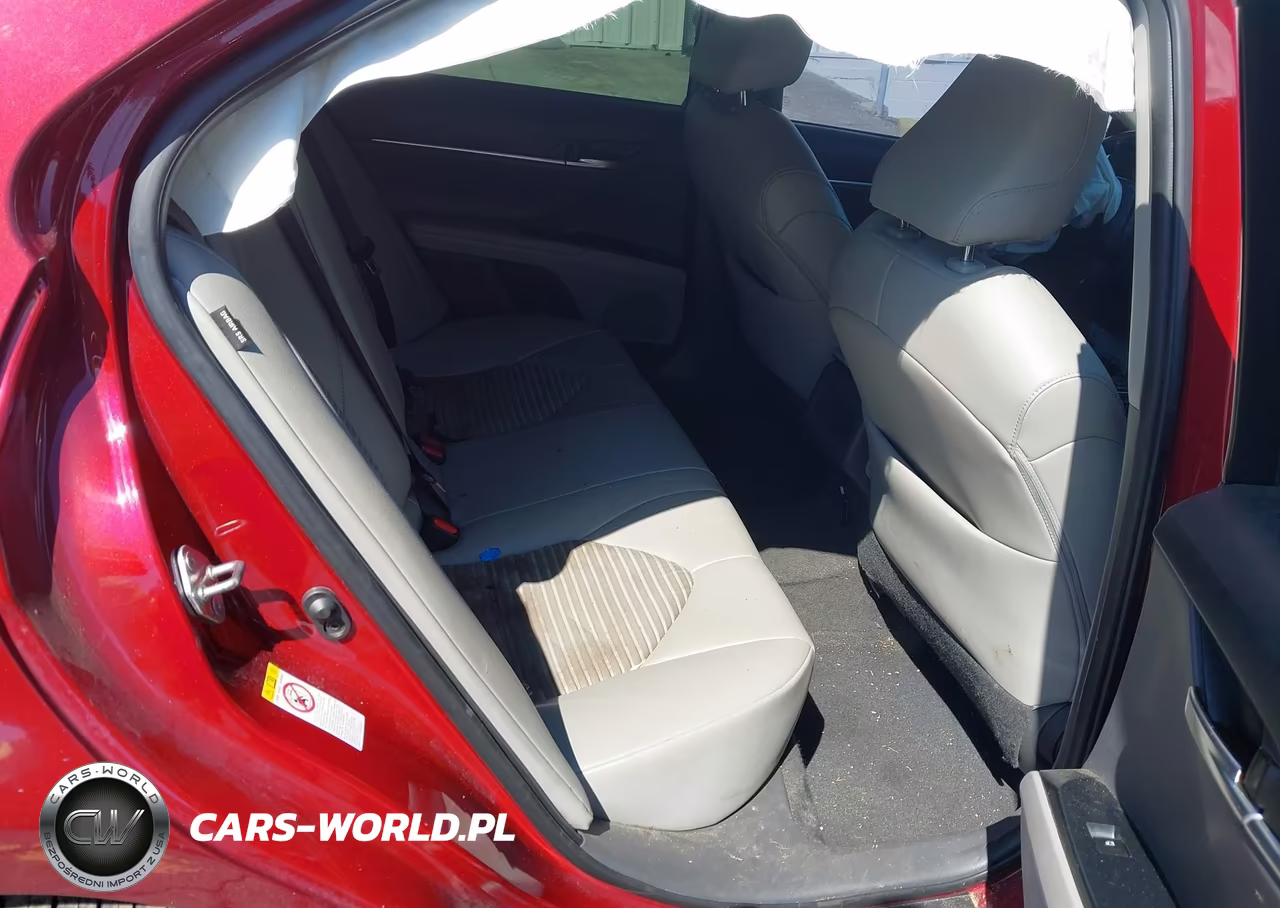 2018 Toyota Camry Se VIN:4T1B11HK4JU596172 - 8
