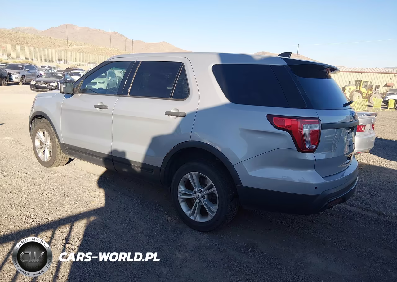 2017 Ford Utility Police Interceptor VIN:1FM5K8AR5HGB34125 - 3