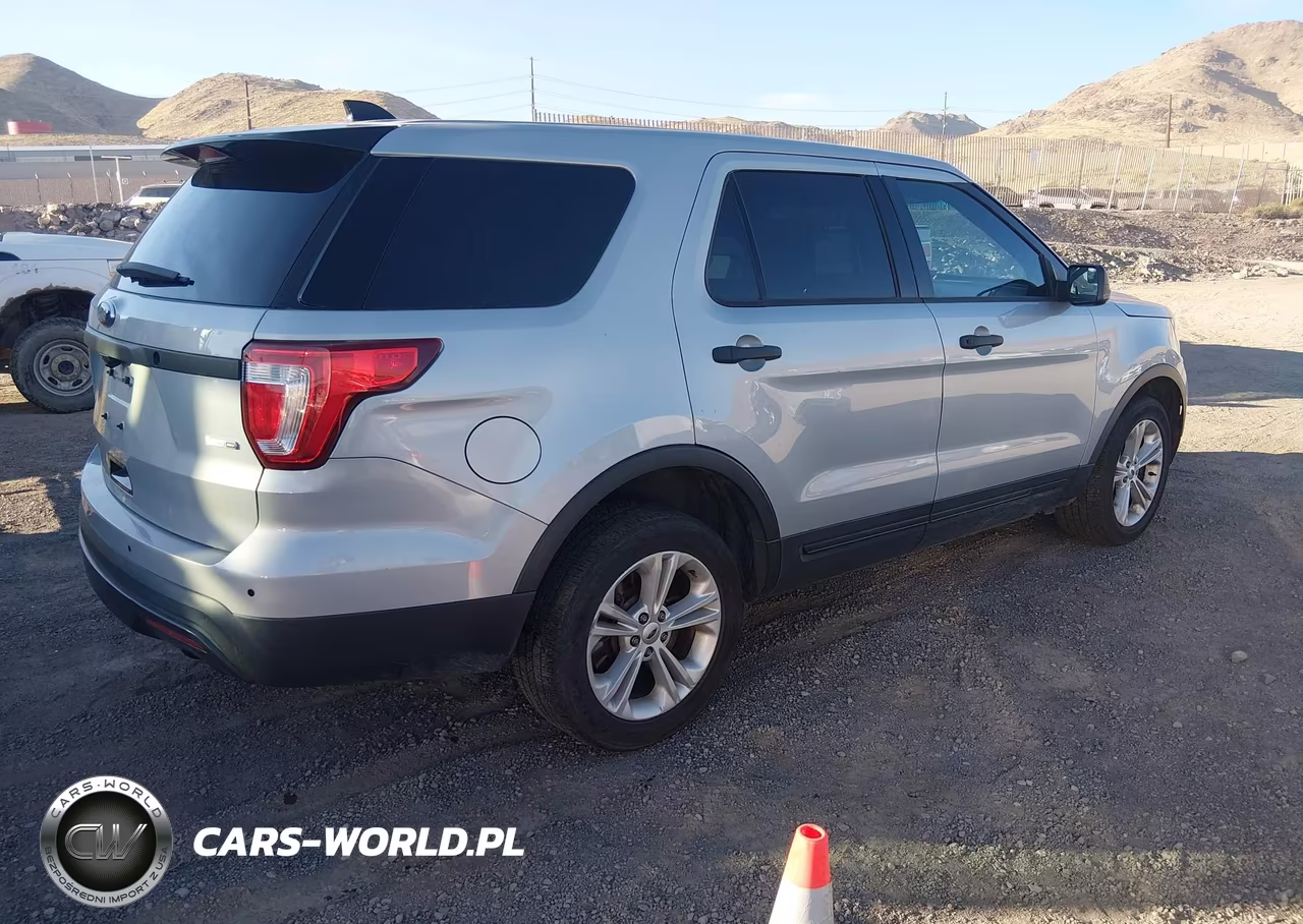 2017 Ford Utility Police Interceptor VIN:1FM5K8AR5HGB34125 - 4