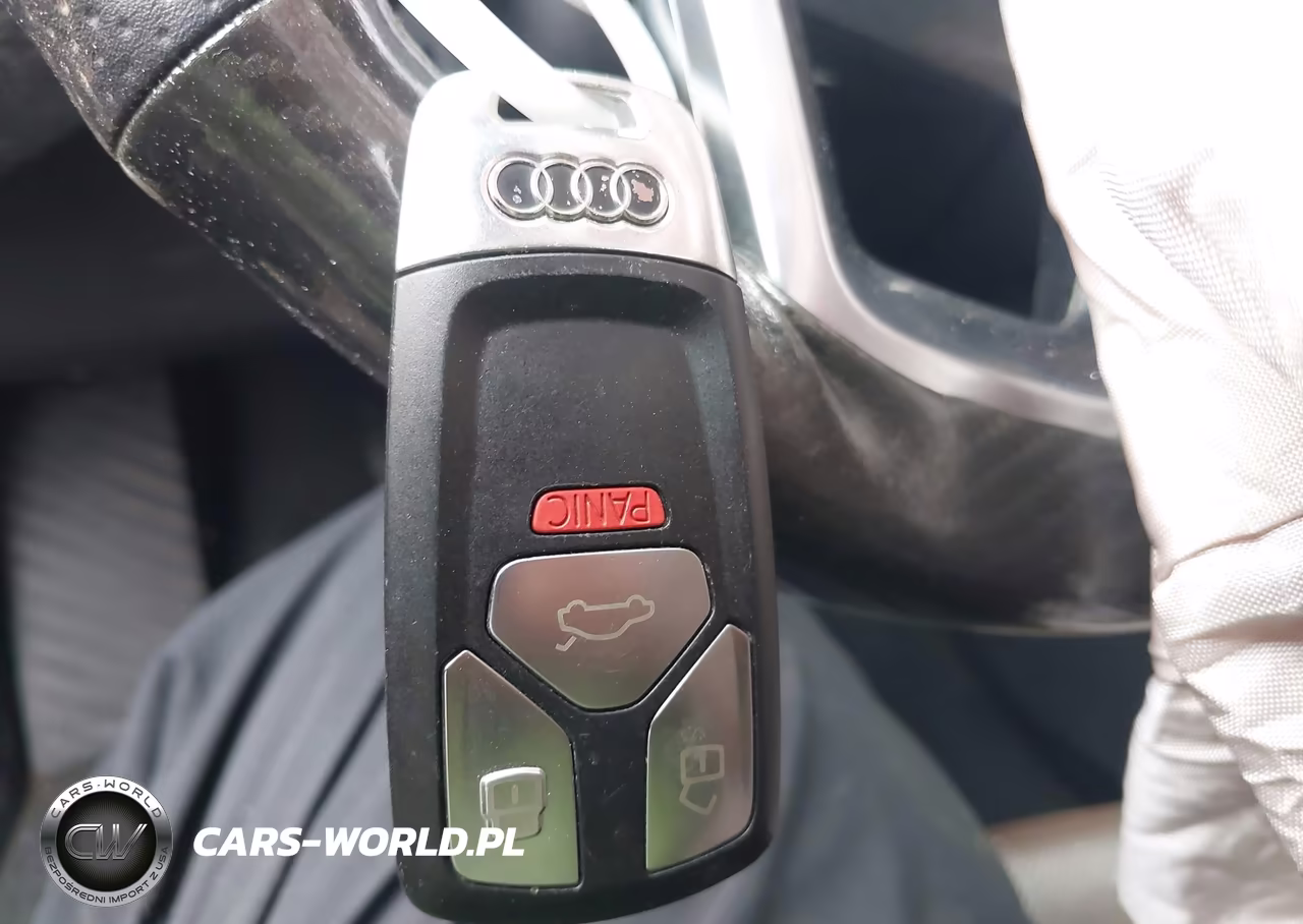 2017 Audi Q7 3.0T Premium VIN:WA1VAAF78HD058188 - 11