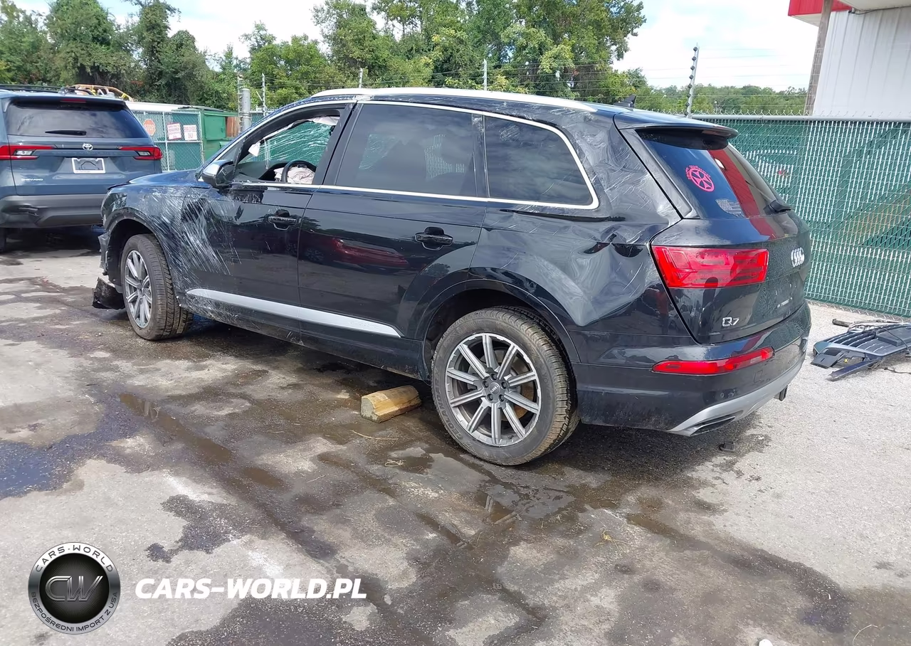 2017 Audi Q7 3.0T Premium VIN:WA1VAAF78HD058188 - 3