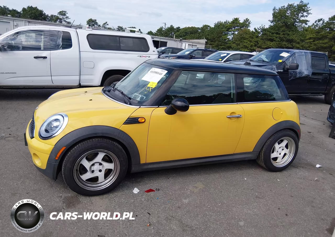 2009 Mini Cooper VIN:WMWMF33569TW71514 - 14
