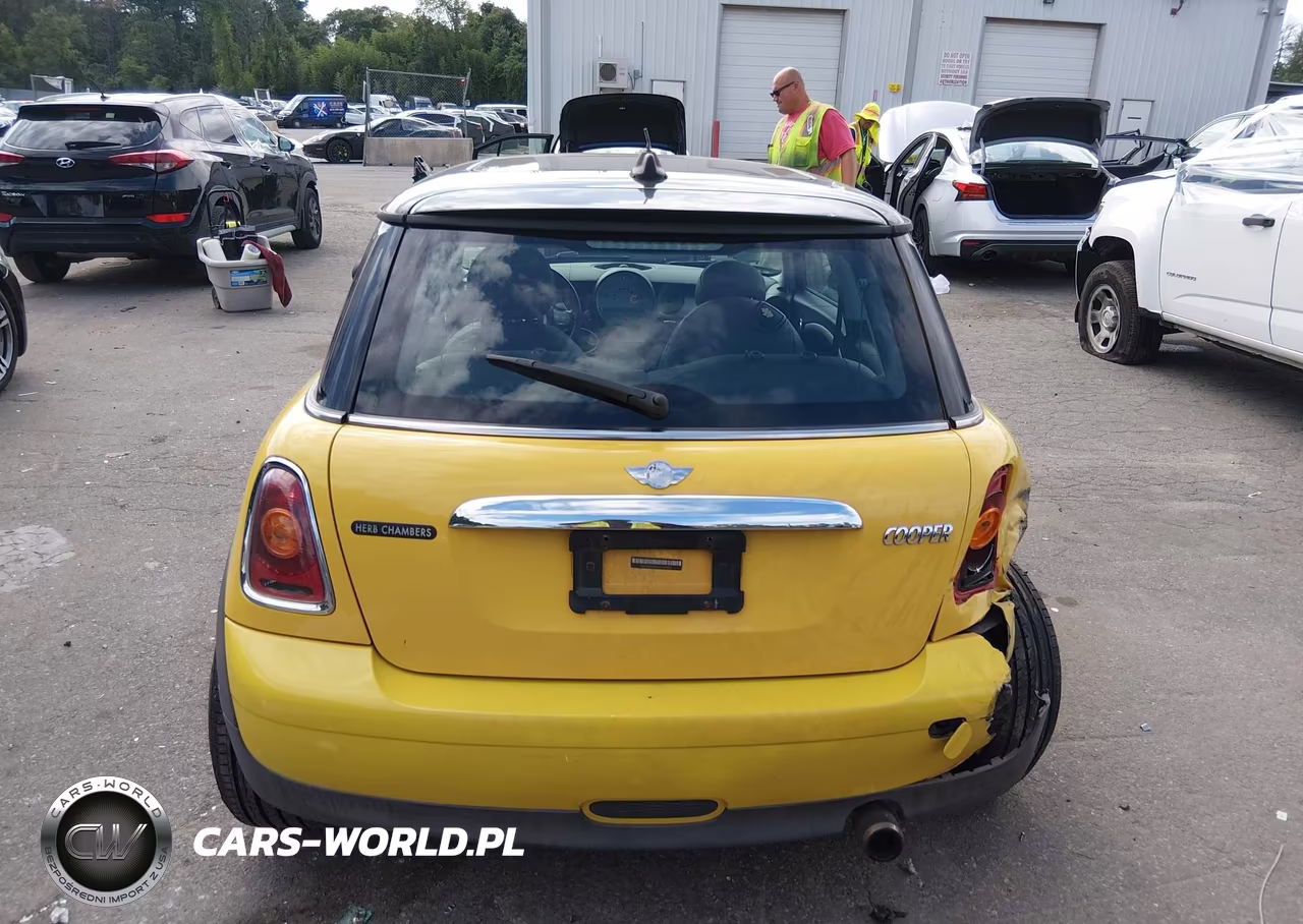 2009 Mini Cooper VIN:WMWMF33569TW71514 - 16