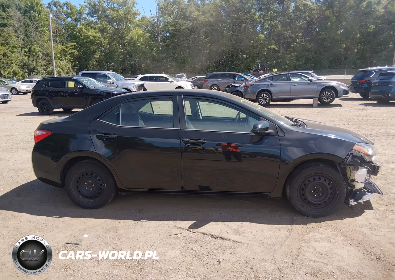 2017 Toyota Corolla Le VIN:5YFBURHE0HP682784 - 13