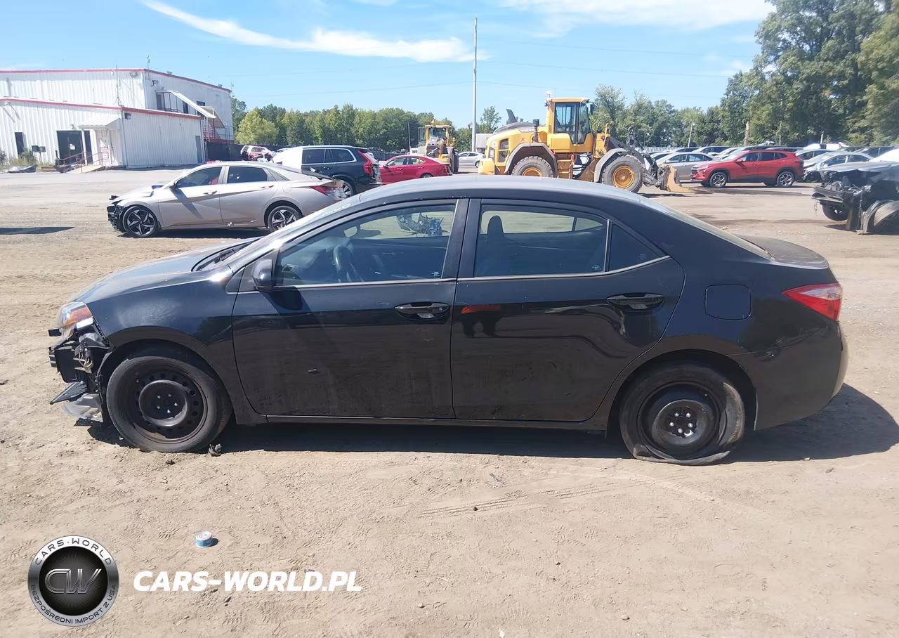 2017 Toyota Corolla Le VIN:5YFBURHE0HP682784 - 14