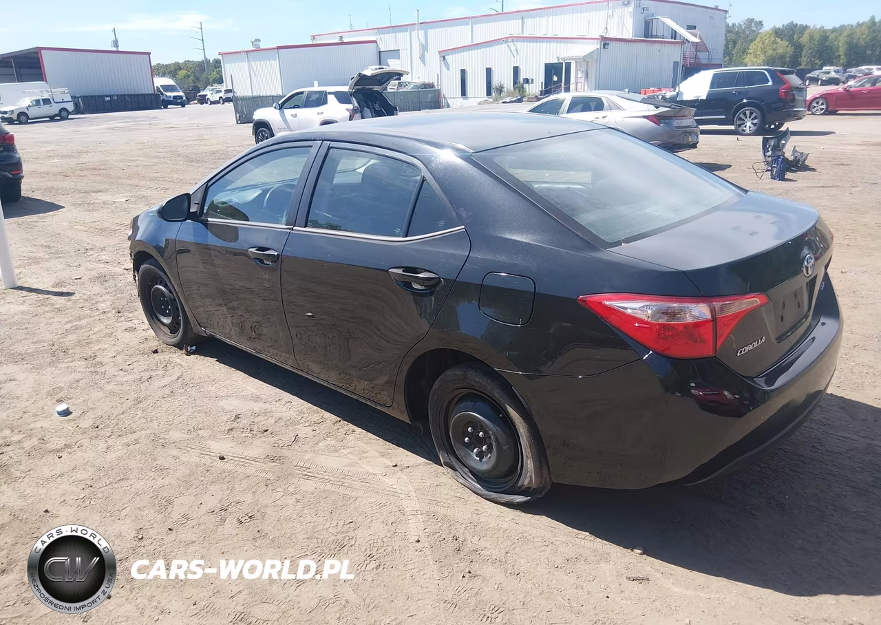 2017 Toyota Corolla Le VIN:5YFBURHE0HP682784 - 3