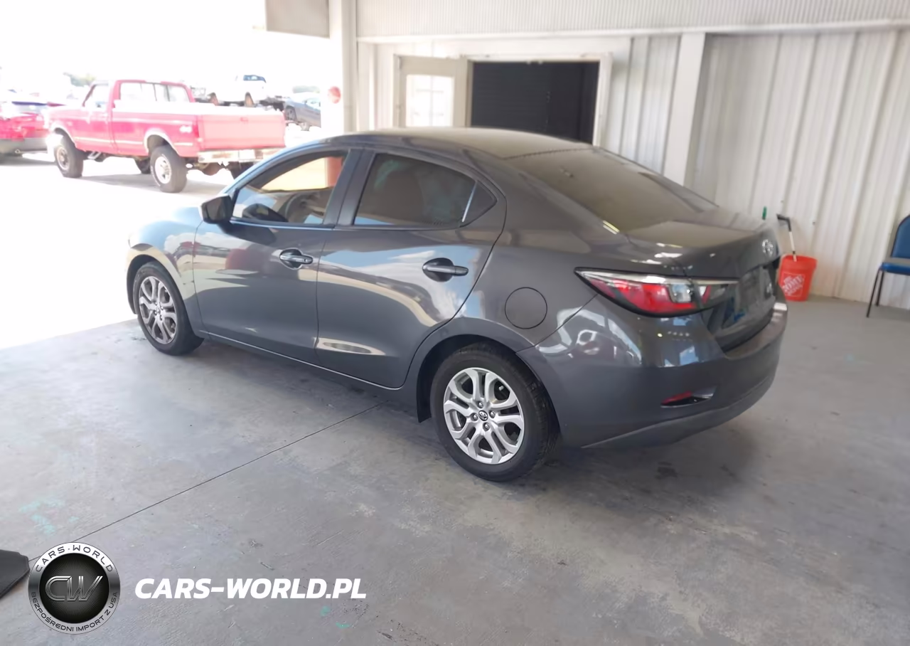 2018 Toyota Yaris Ia VIN:3MYDLBYV1JY319601 - 3