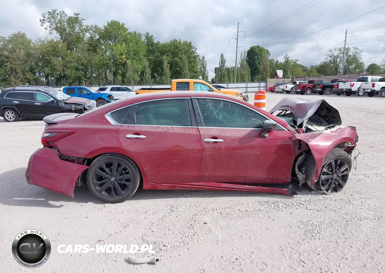 2017 Nissan Altima 2.5 Sr VIN:1N4AL3AP0HC187653 - 14