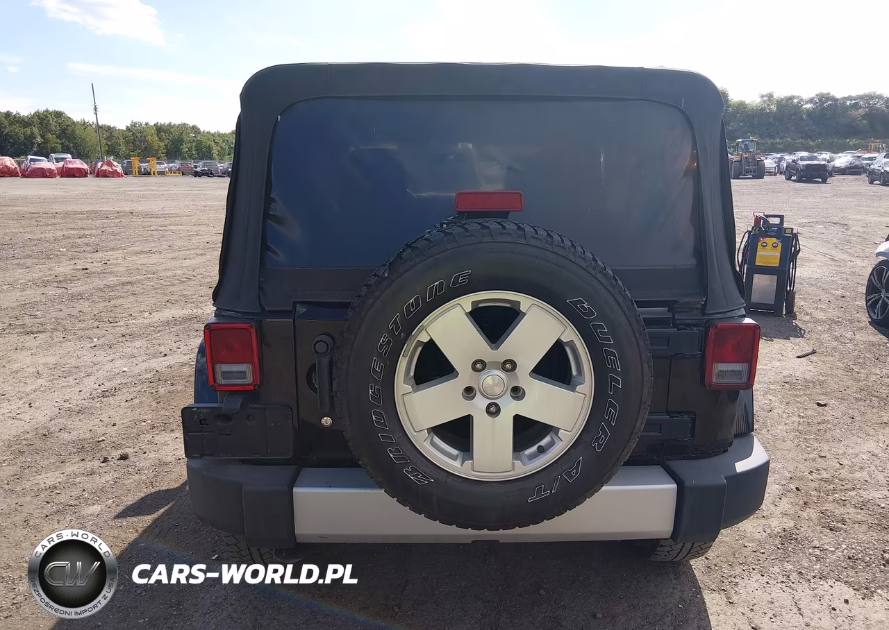 2012 Jeep Wrangler Unlimited Sahara VIN:1C4HJWEG5CL240219 - 15