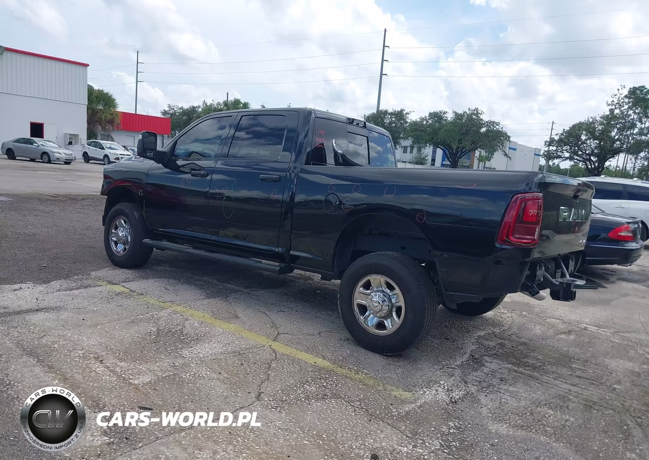 2025 Ram 2500 Tradesman 4X4 6'4 Box VIN:3C6UR5CJ8SG560170 - 3