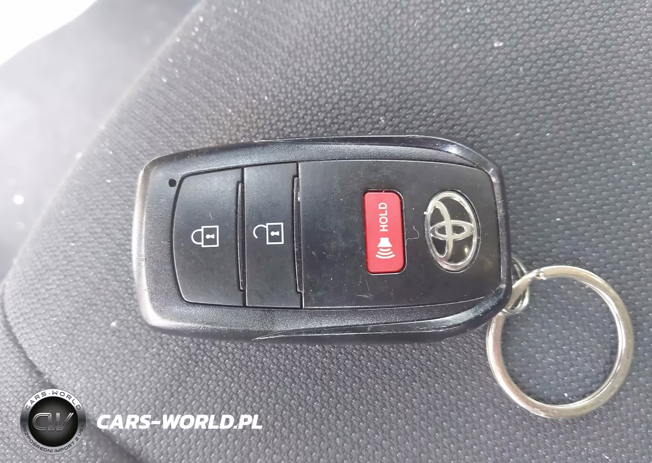 2022 Toyota Corolla Cross Le VIN:7MUBAAAG4NV001900 - 11