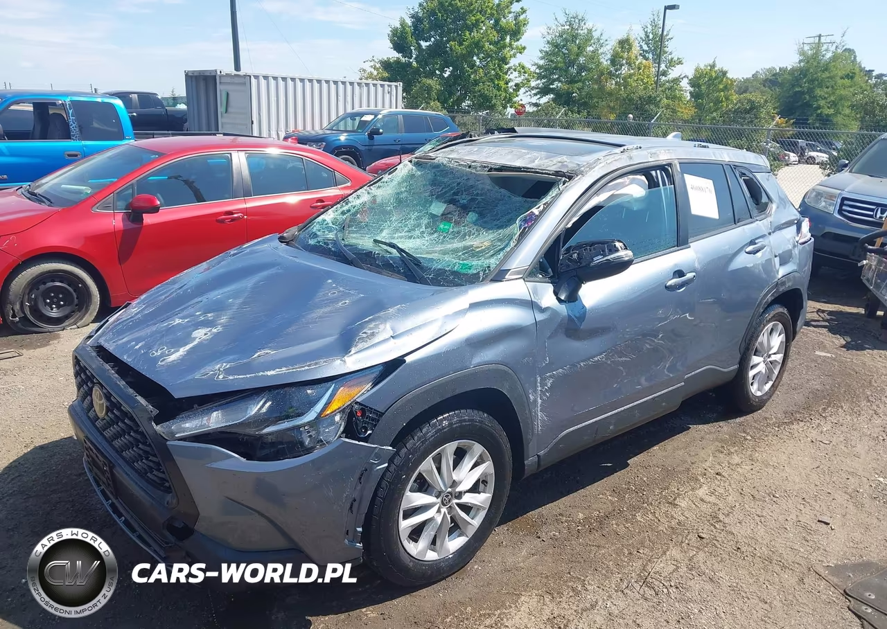 2022 Toyota Corolla Cross Le VIN:7MUBAAAG4NV001900 - 2