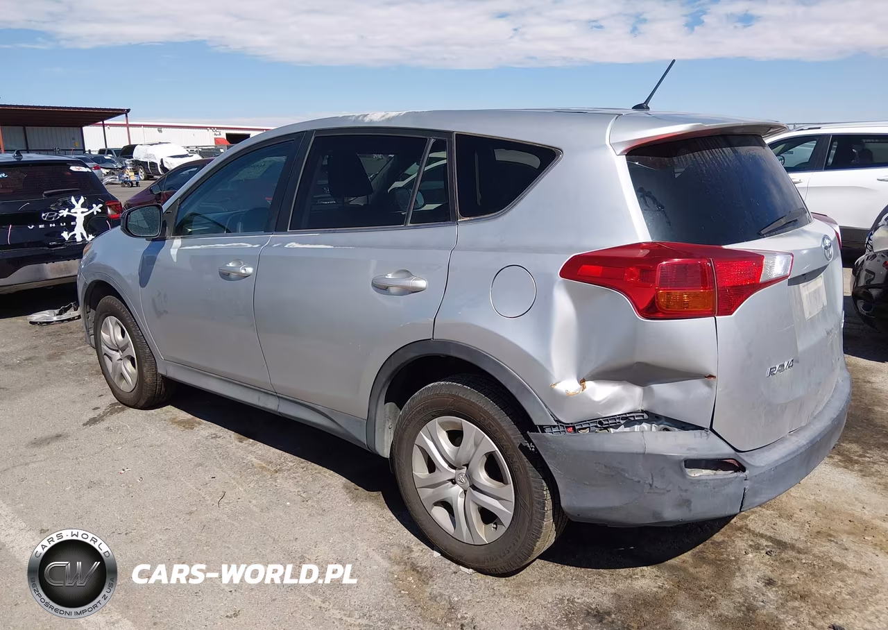 2015 Toyota Rav4 Le VIN:2T3BFREV7FW318069 - 3