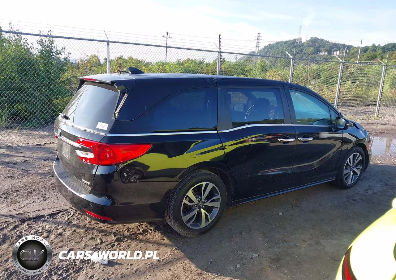 2022 Honda Odyssey Touring VIN:5FNRL6H85NB054852 - 13