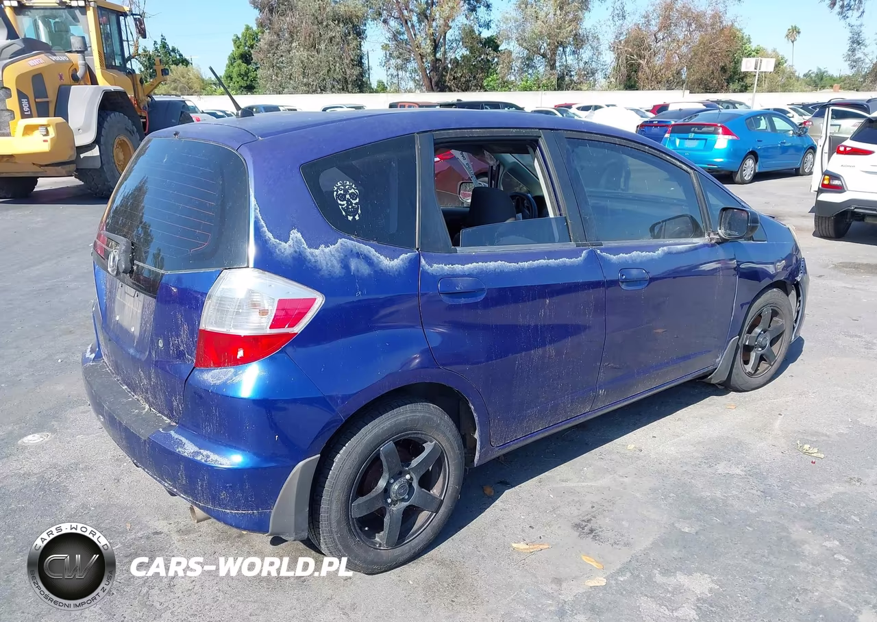 2009 Honda Fit VIN:JHMGE88299S049248 - 4