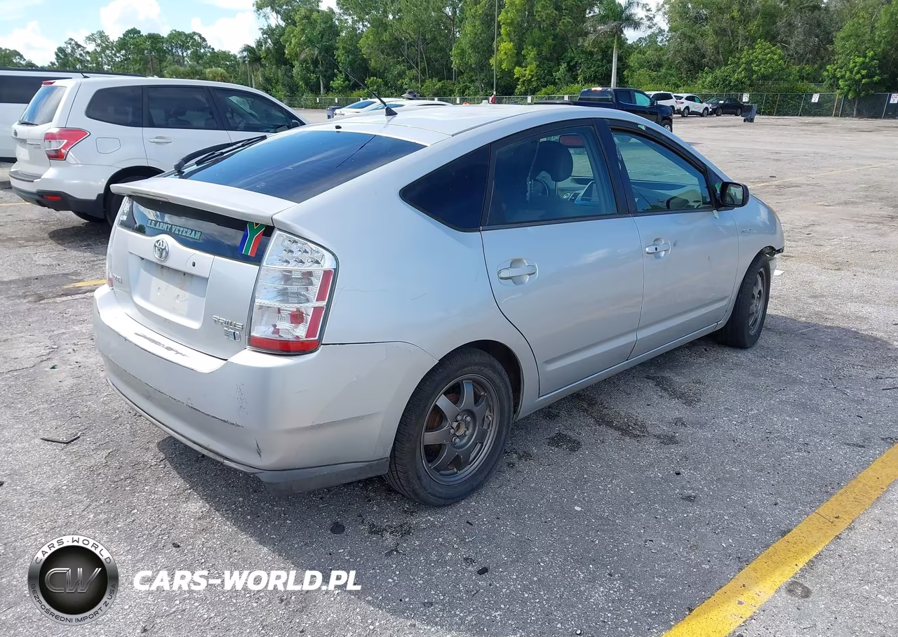 2007 Toyota Prius Touring VIN:JTDKB20U977563924 - 4