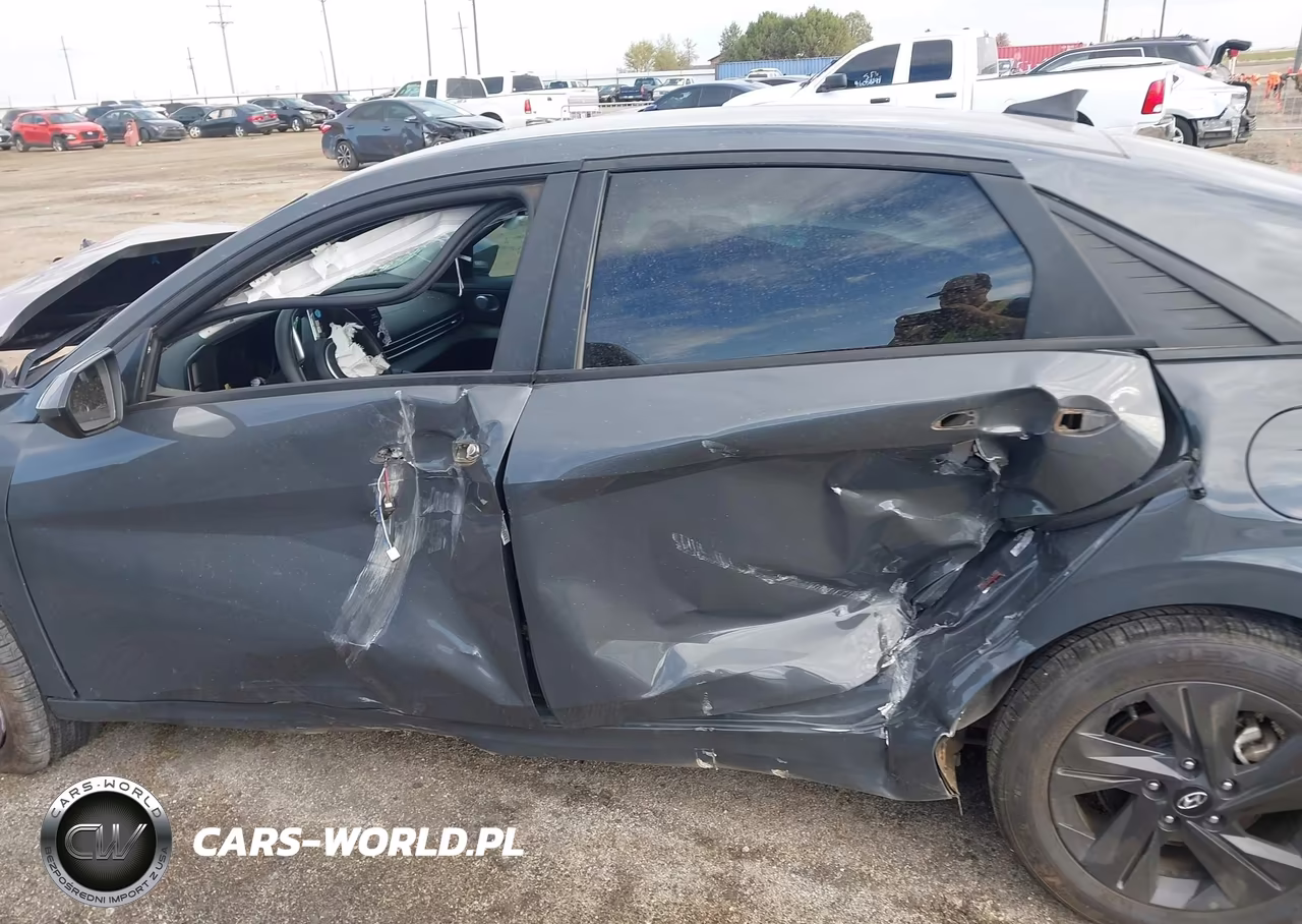 2023 Hyundai Elantra Sel VIN:KMHLM4AG4PU597561 - 15